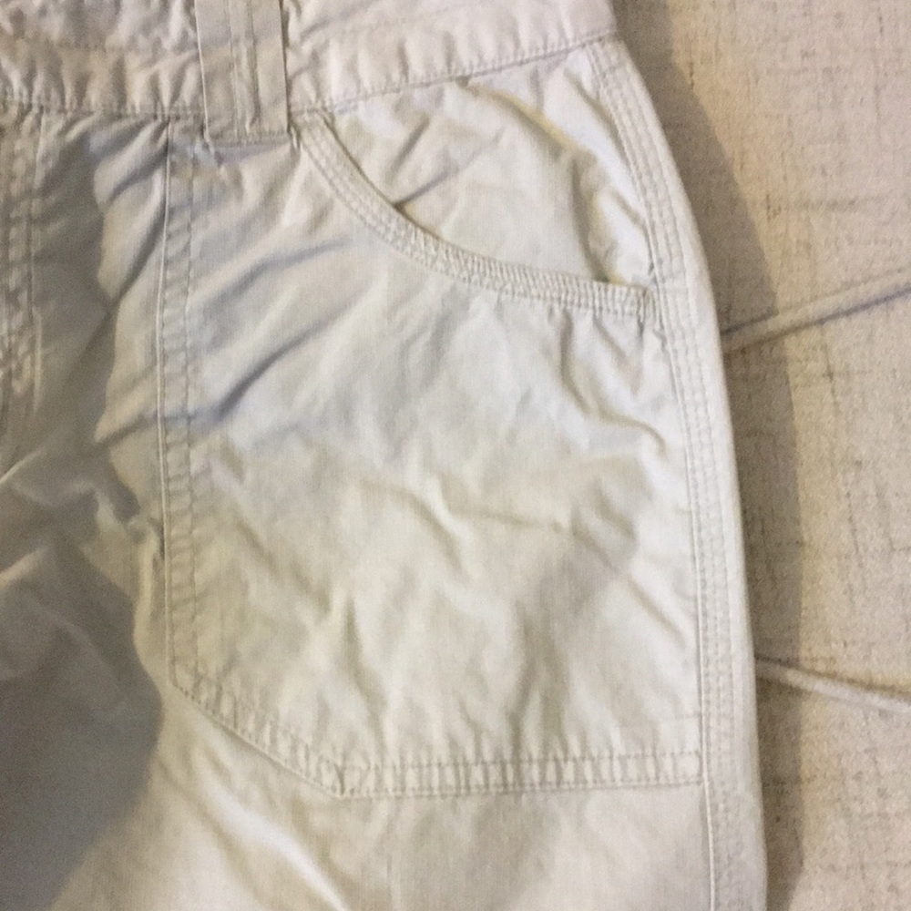 Columbia Women’s Cropped Pants - Picture 4 of 8